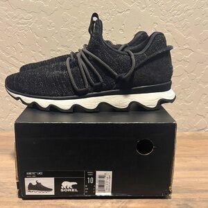 Sorel Kinetic Lace Sneakers Black and White Womens Size 10